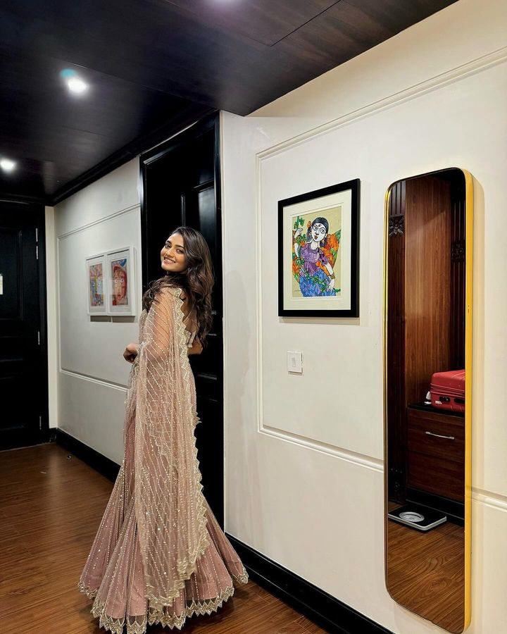 Ready-to-Wear Lehenga Saree with Sequins Work