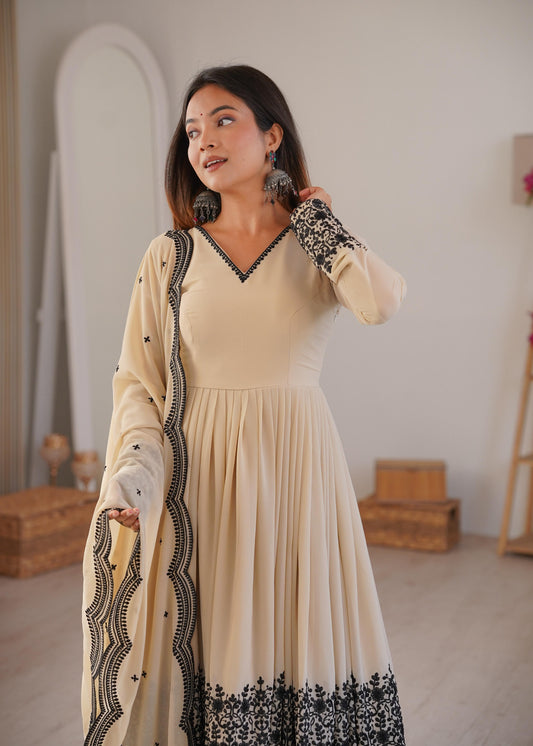 Light Beige Kurta Plazo With Black Embroidery